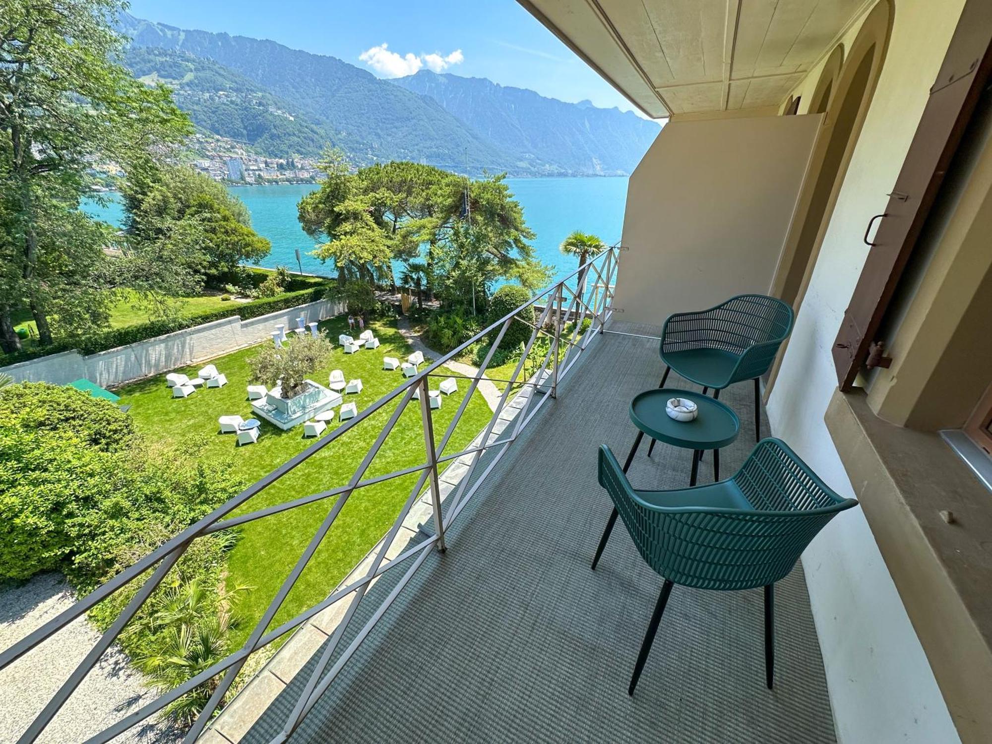 Superior Zimmer mit Balkon und Garten- und Seeblick