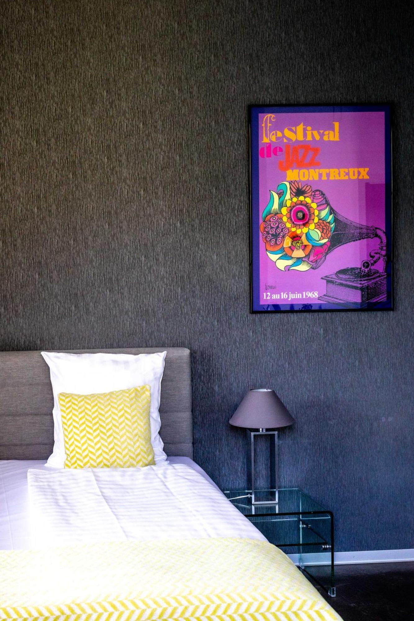 Junior Suite mit Balkon, See- und Bergblick