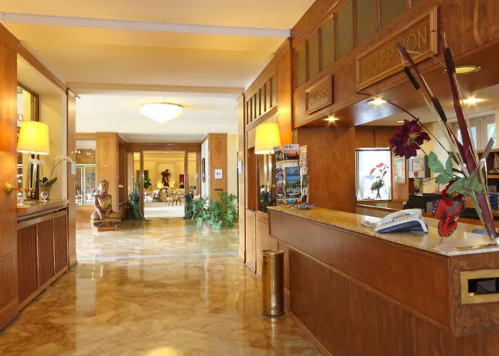 4-Sterne-Hotel: Hotel Du Grand Lac Excelsior